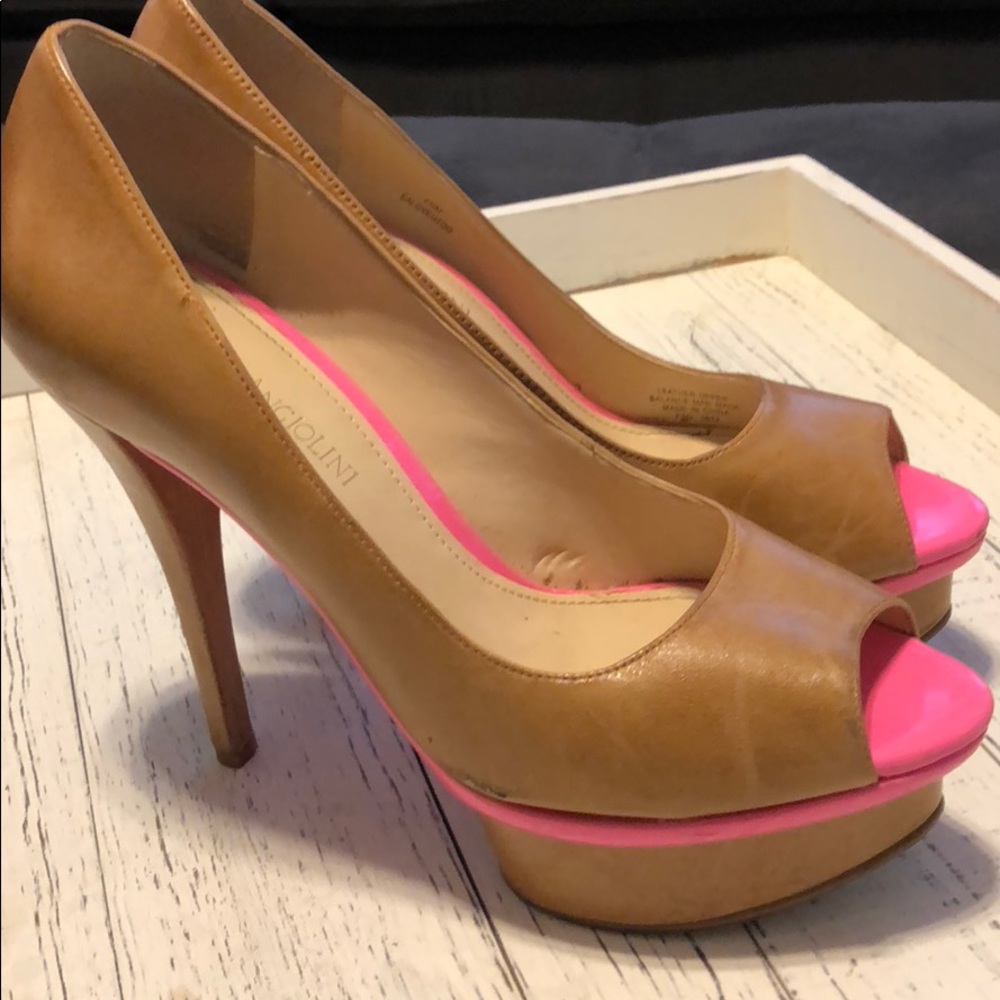 Brown peep toe Enzo Angiolini heels w/pink flare